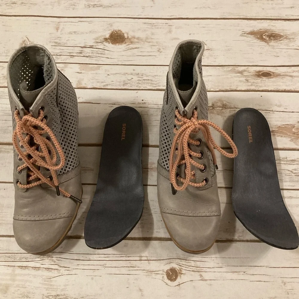 SOREL 1964 PREMIUM WEDGE BOOTIES - WOMEN'S SIZE 10